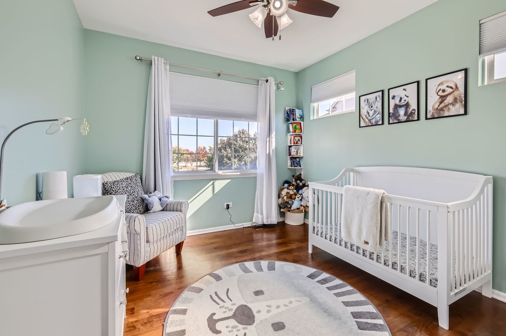 1912 Oxley Circle, Naperville, IL 60563