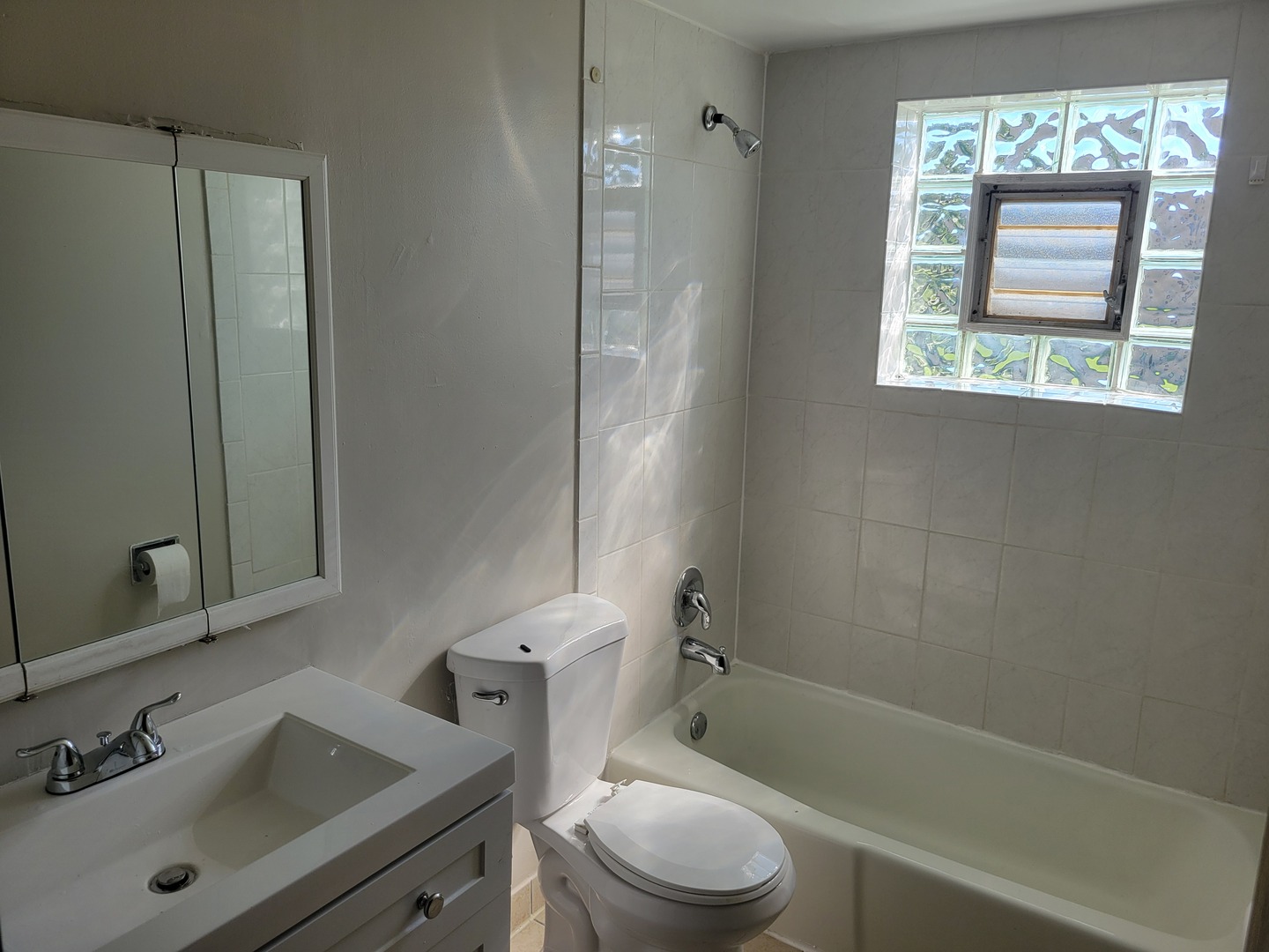 1257 Harding Avenue #A2, Des Plaines, IL 60016