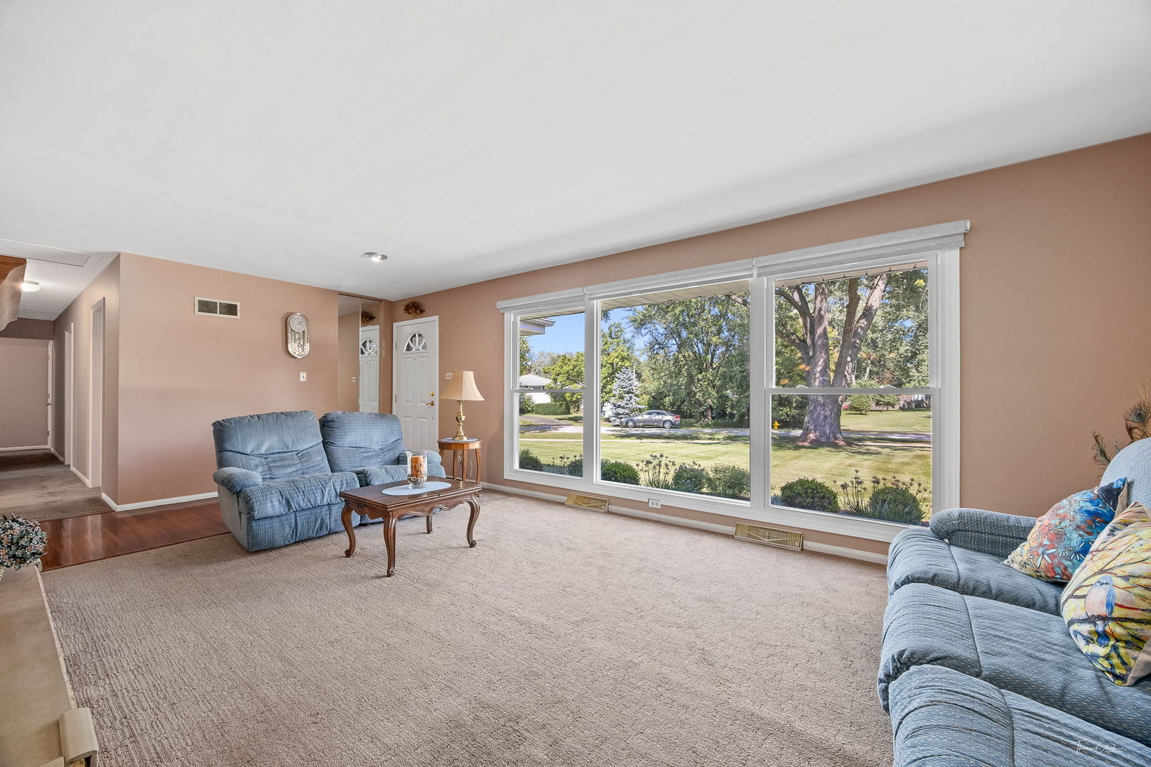 4140 Seeley Avenue, Downers Grove, IL 60515