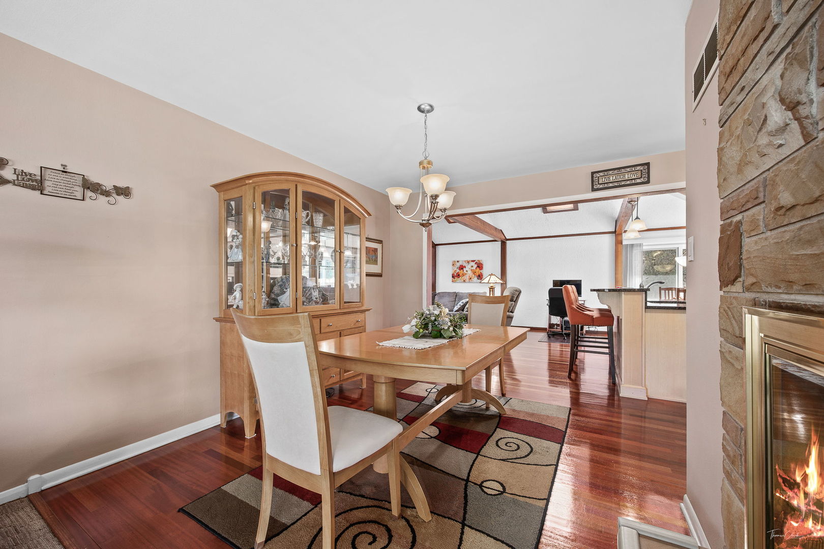 4140 Seeley Avenue, Downers Grove, IL 60515