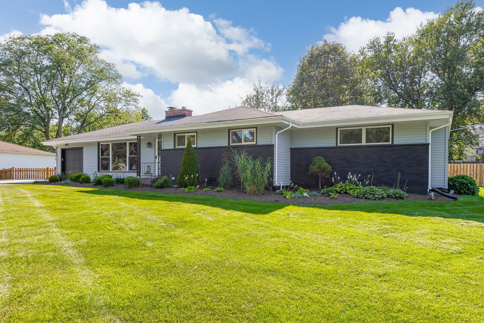 4140 Seeley Avenue, Downers Grove, IL 60515