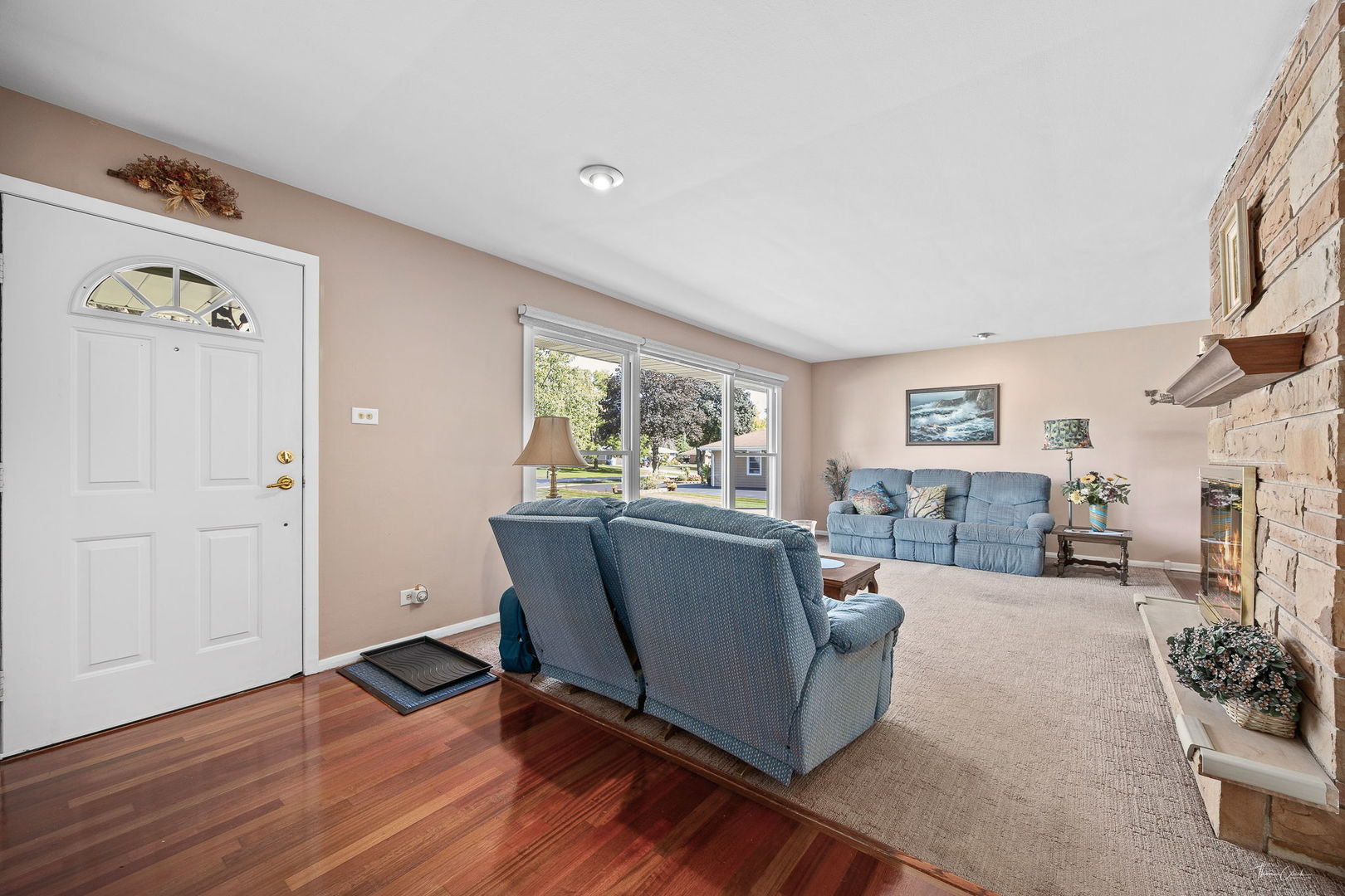 4140 Seeley Avenue, Downers Grove, IL 60515