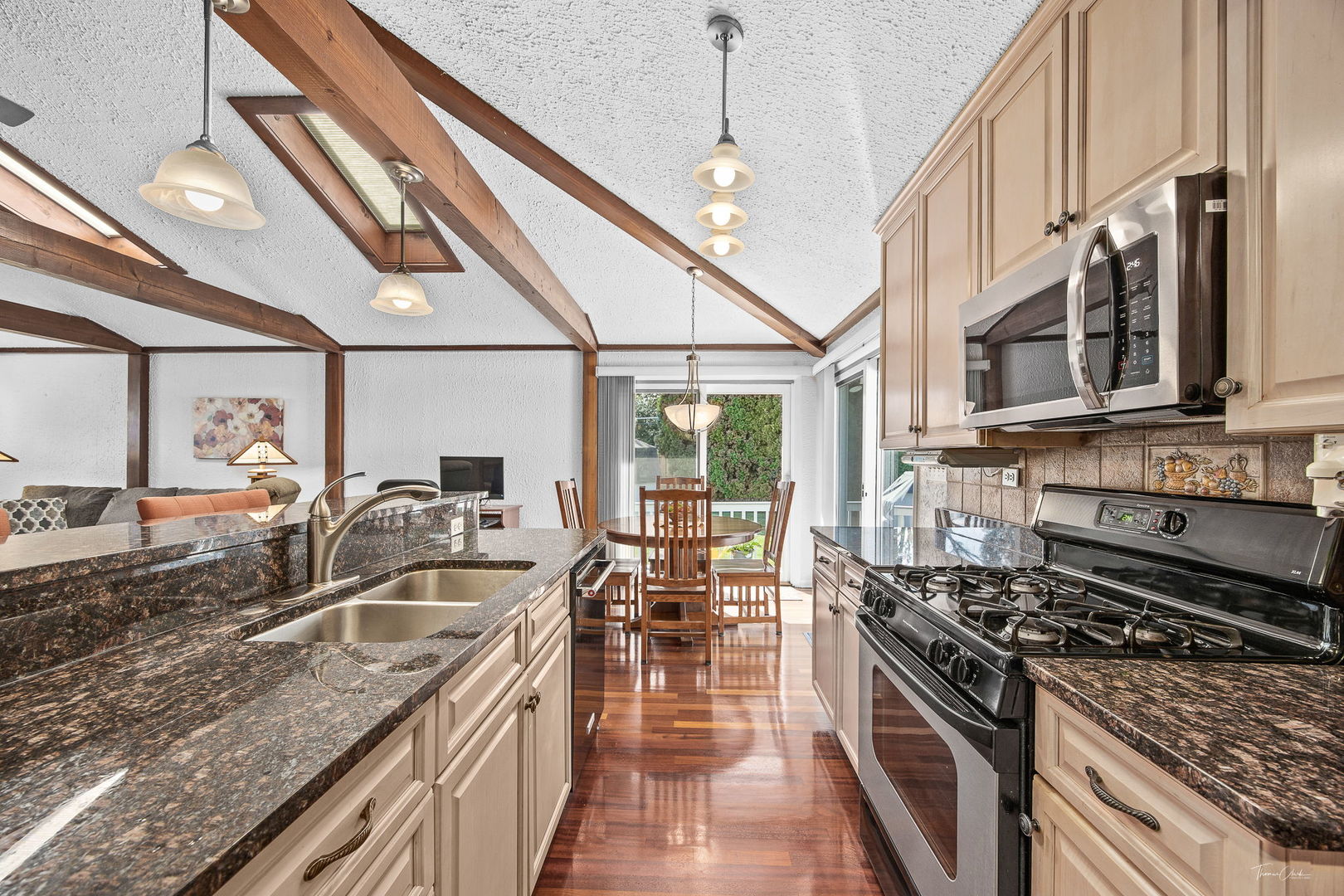 4140 Seeley Avenue, Downers Grove, IL 60515