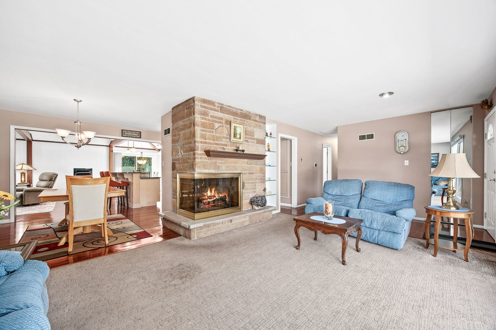 4140 Seeley Avenue, Downers Grove, IL 60515
