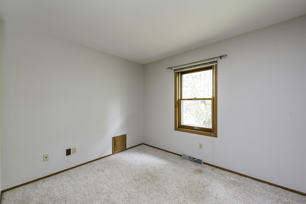 11944 187th Avenue, Bristol, WI 53104