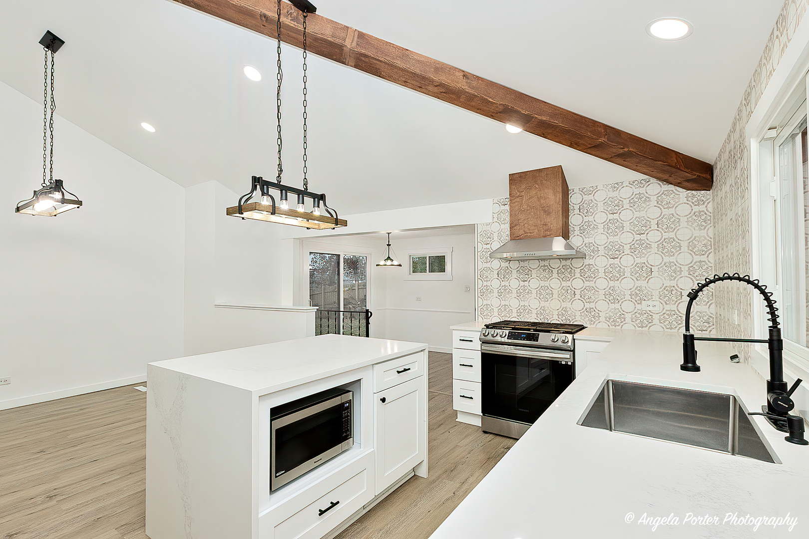 7719 Oak Drive, Wonder Lake, IL 60097