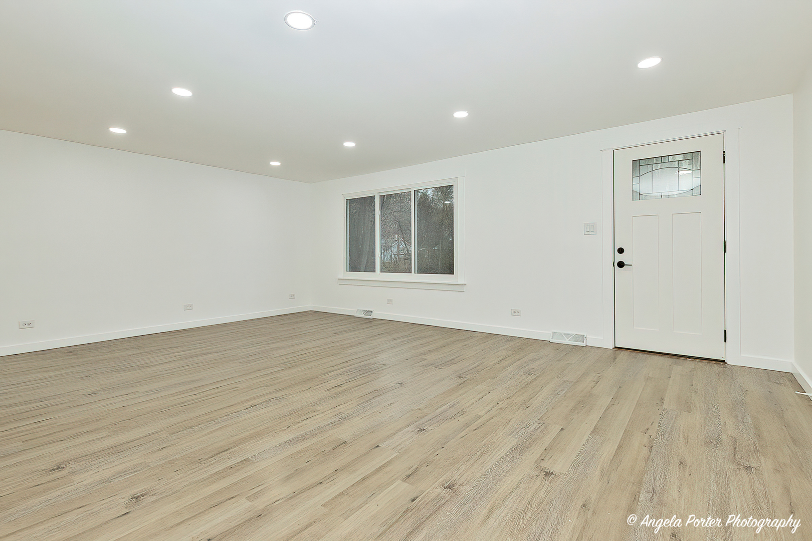 7719 Oak Drive, Wonder Lake, IL 60097