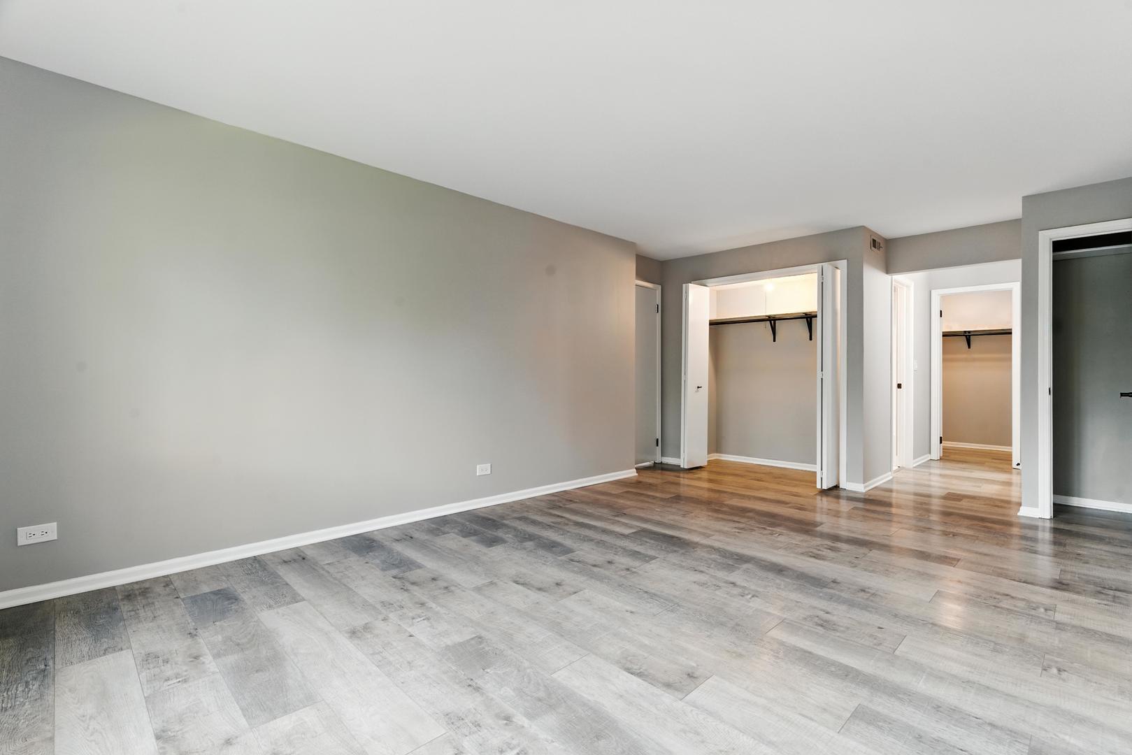 1415 Chartres Drive #1F, Northbrook, IL 60062