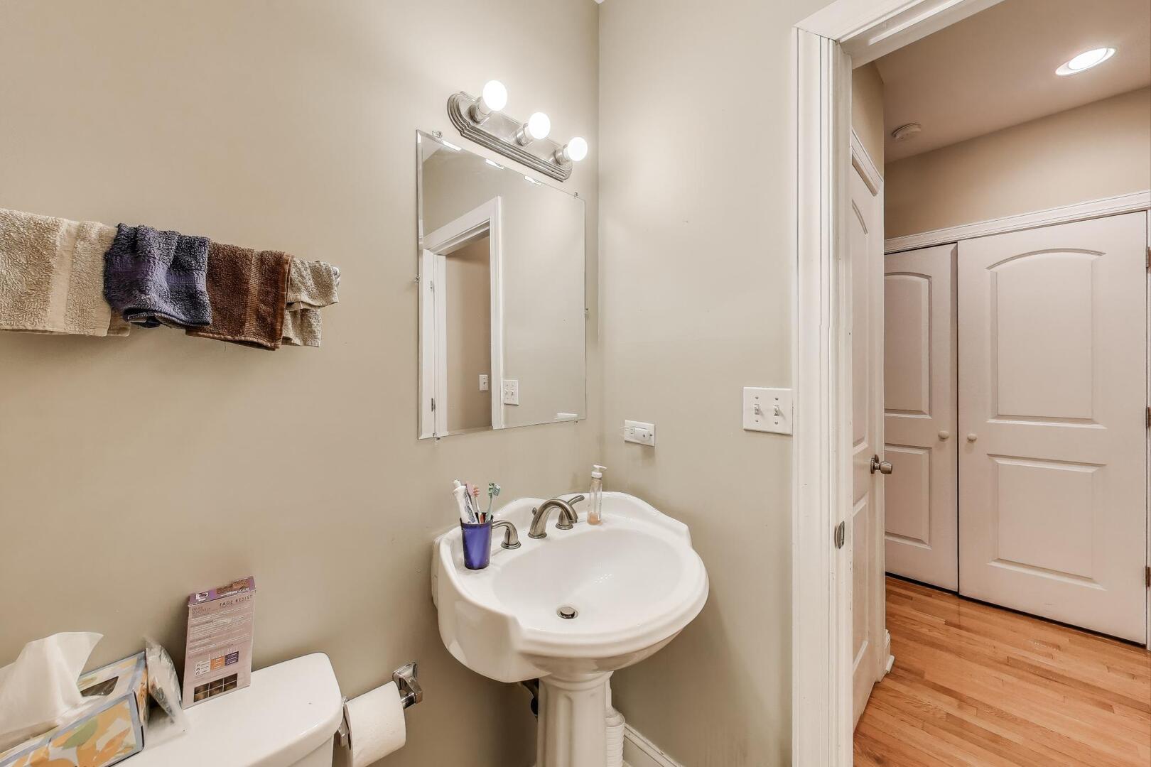 6527 S Drexel Avenue, Chicago, IL 60637
