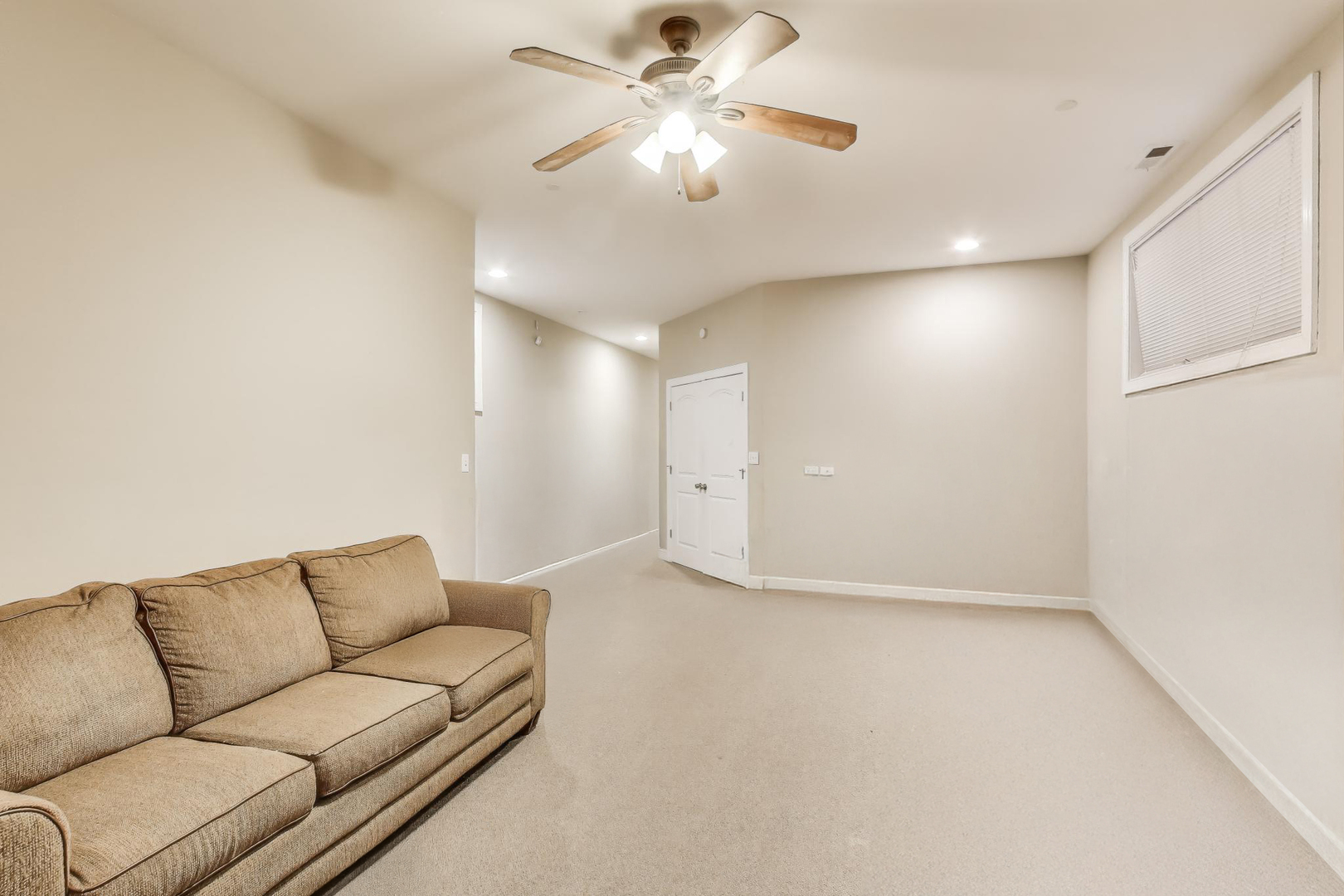 6527 S Drexel Avenue, Chicago, IL 60637