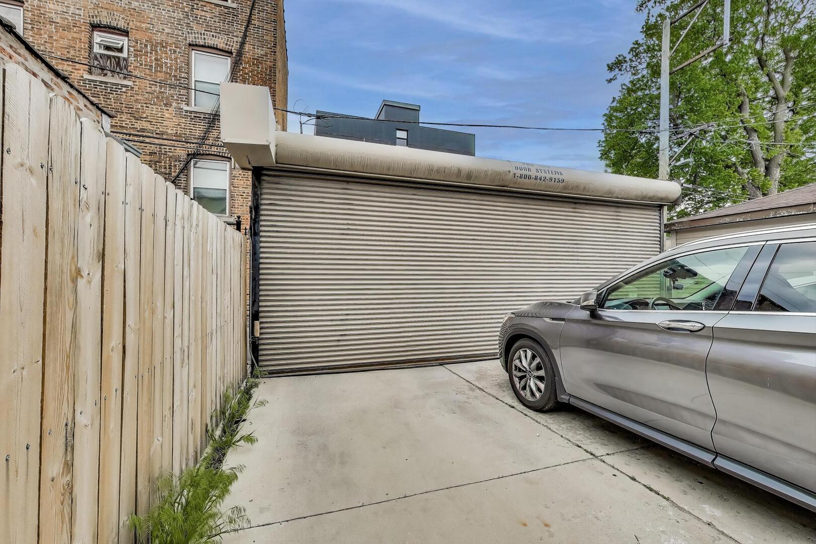 6527 S Drexel Avenue, Chicago, IL 60637