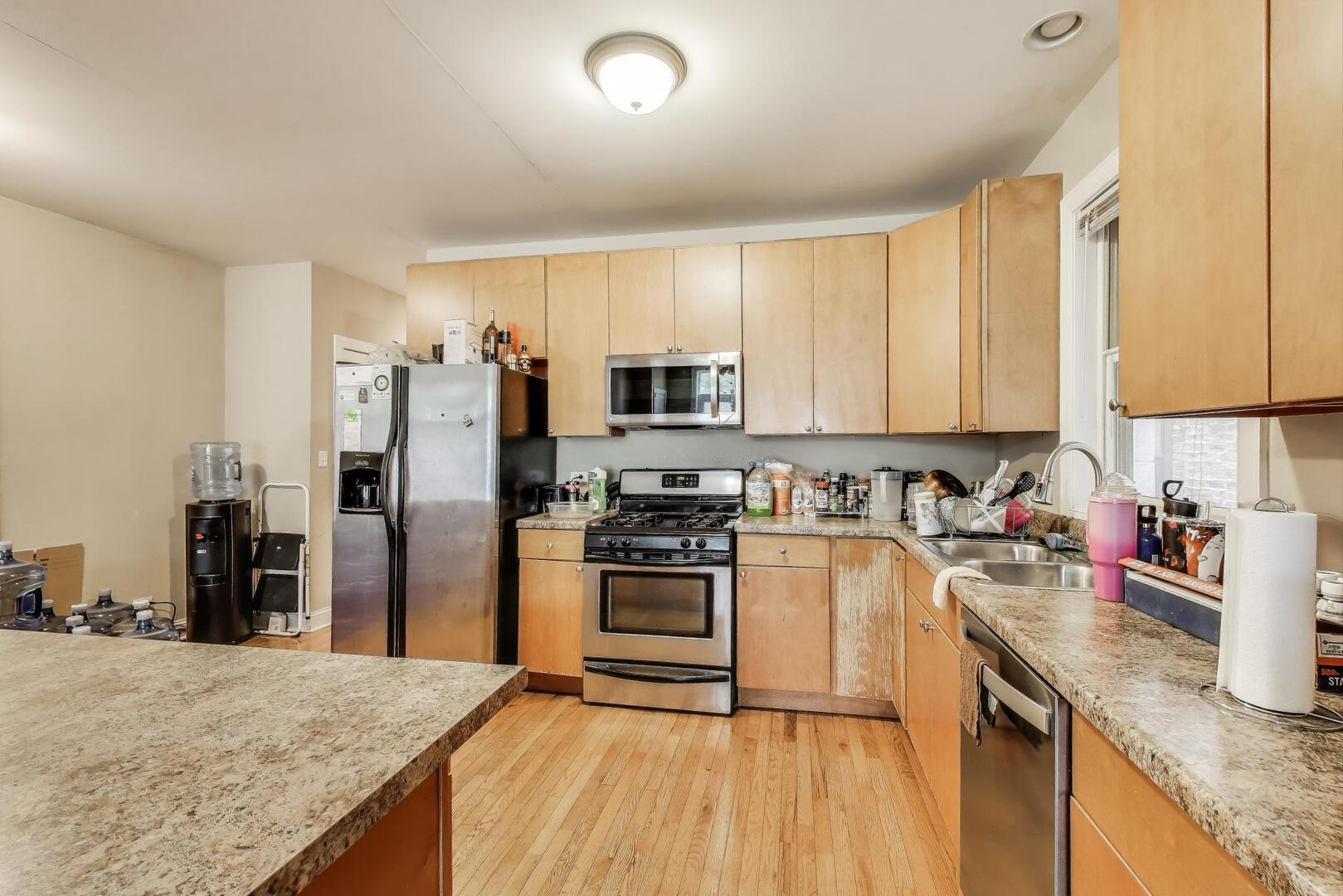 6527 S Drexel Avenue, Chicago, IL 60637