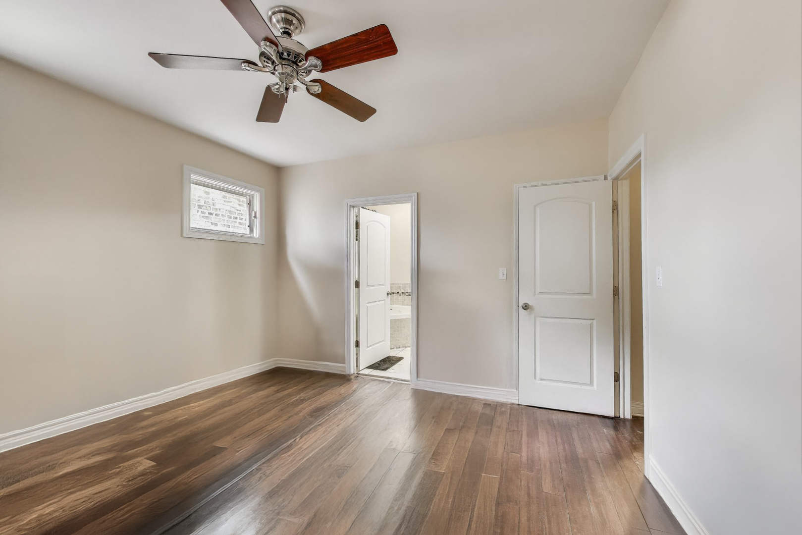 6527 S Drexel Avenue, Chicago, IL 60637