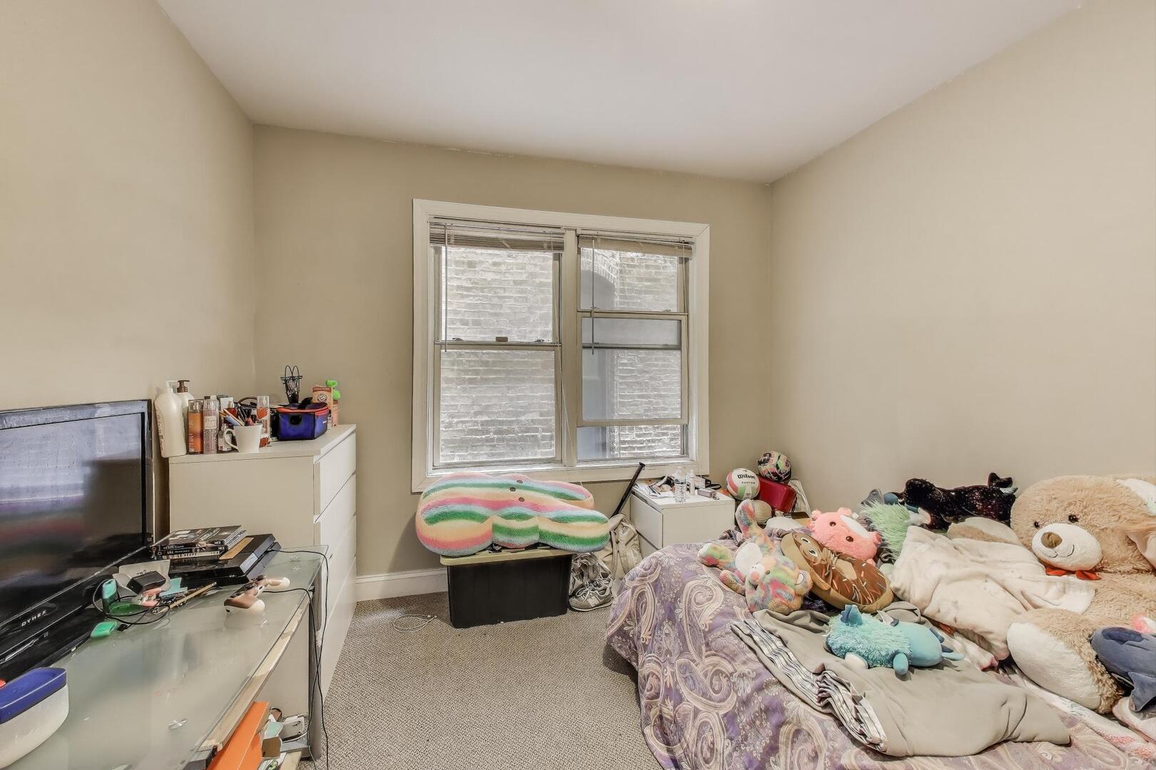 6527 S Drexel Avenue, Chicago, IL 60637