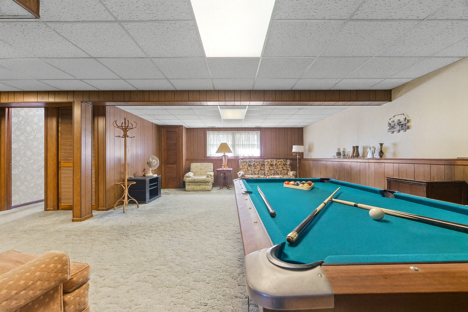 7831 Clarendon Hills Road, Willowbrook, IL 60527