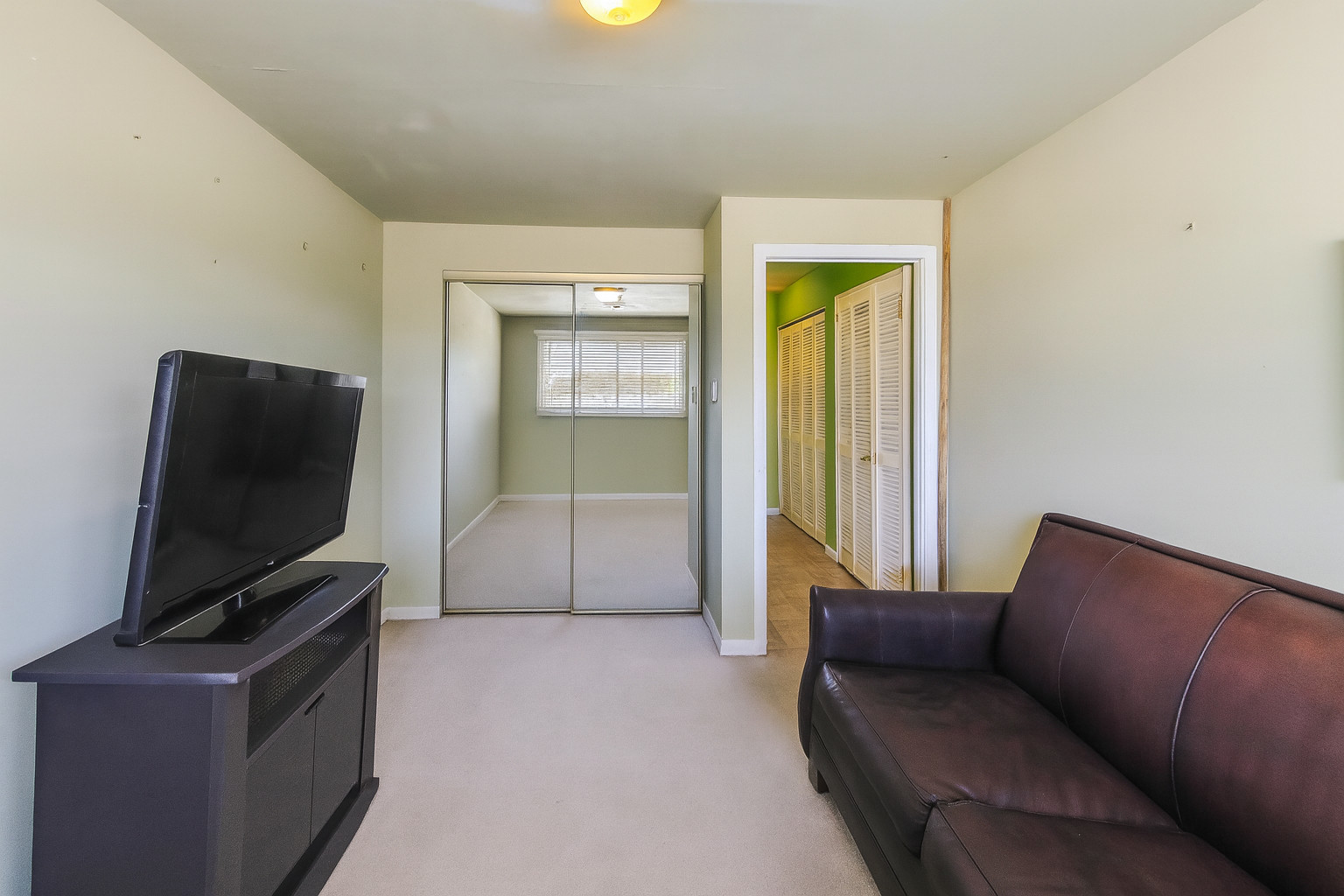 518 N Roberts Drive #2a, Glenwood, IL 60425
