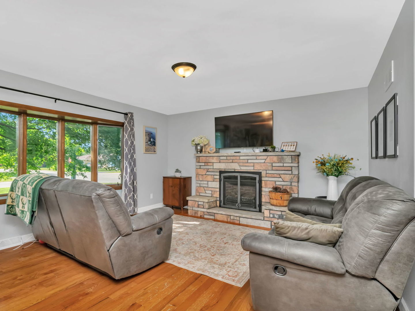 395 N Kankakee Street, Coal City, IL 60416