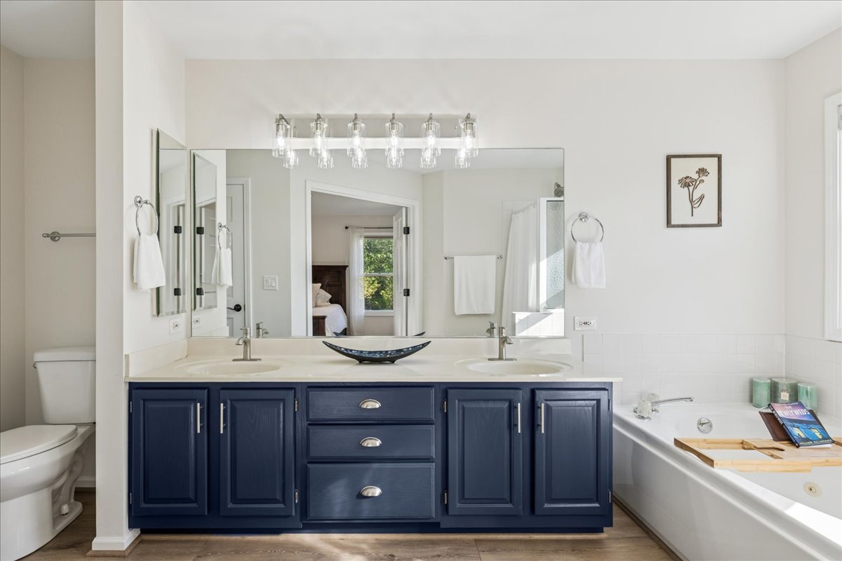 1300 Alexandra Boulevard, Crystal Lake, IL 60014