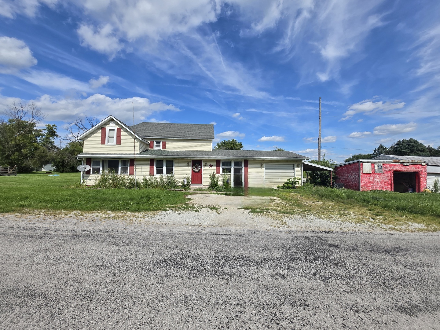 802 Railroad Street, Beaverville, IL 60912