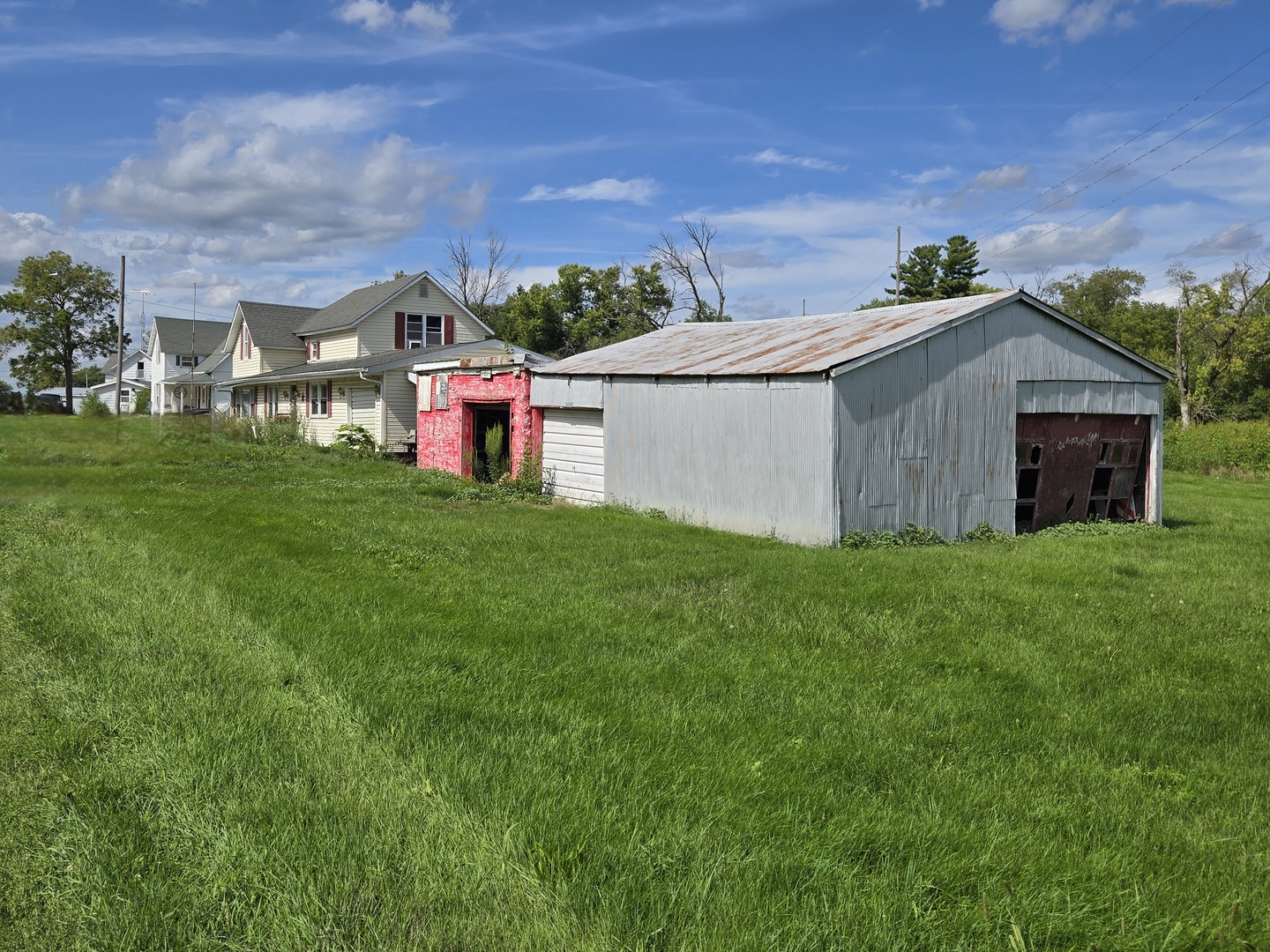 802 Railroad Street, Beaverville, IL 60912