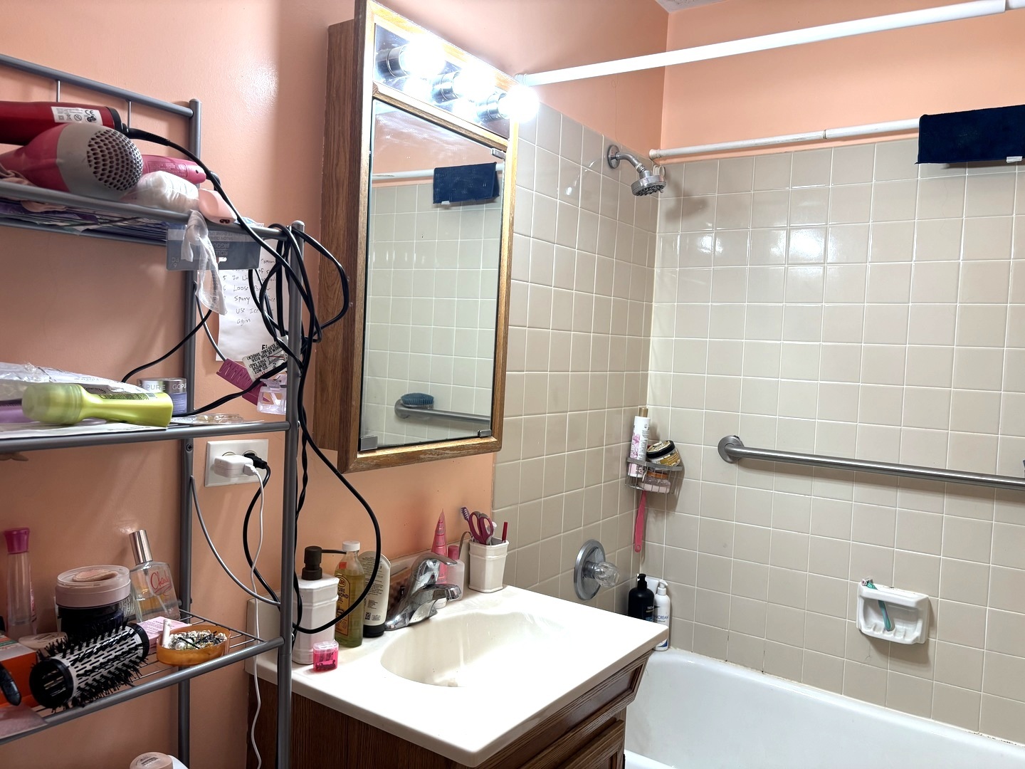 1500 Sandstone Drive #307, Wheeling, IL 60090