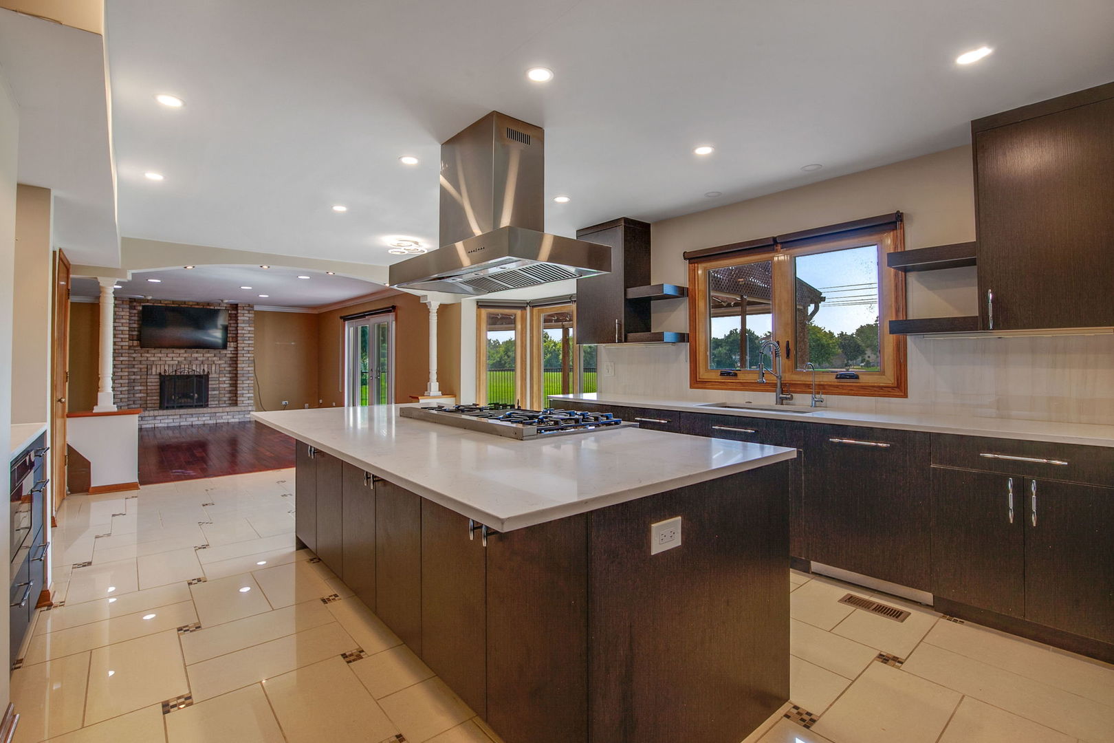 1395 Lilac Lane, Addison, IL 60101