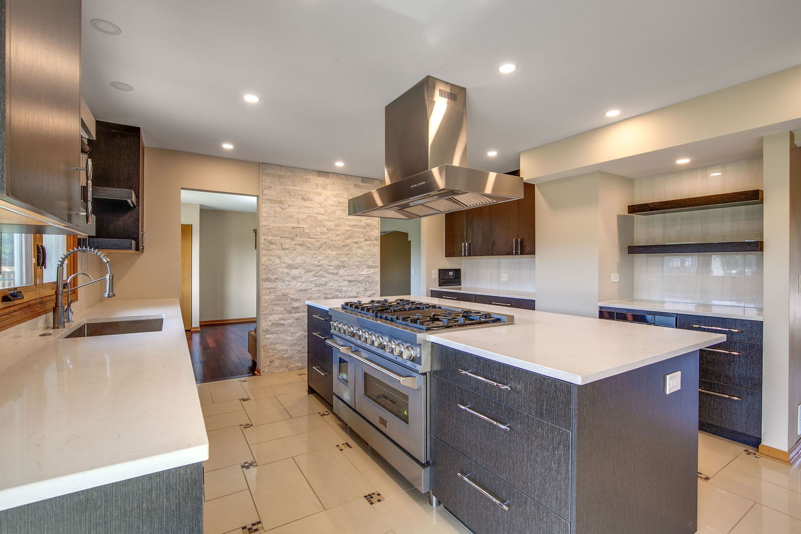 1395 Lilac Lane, Addison, IL 60101