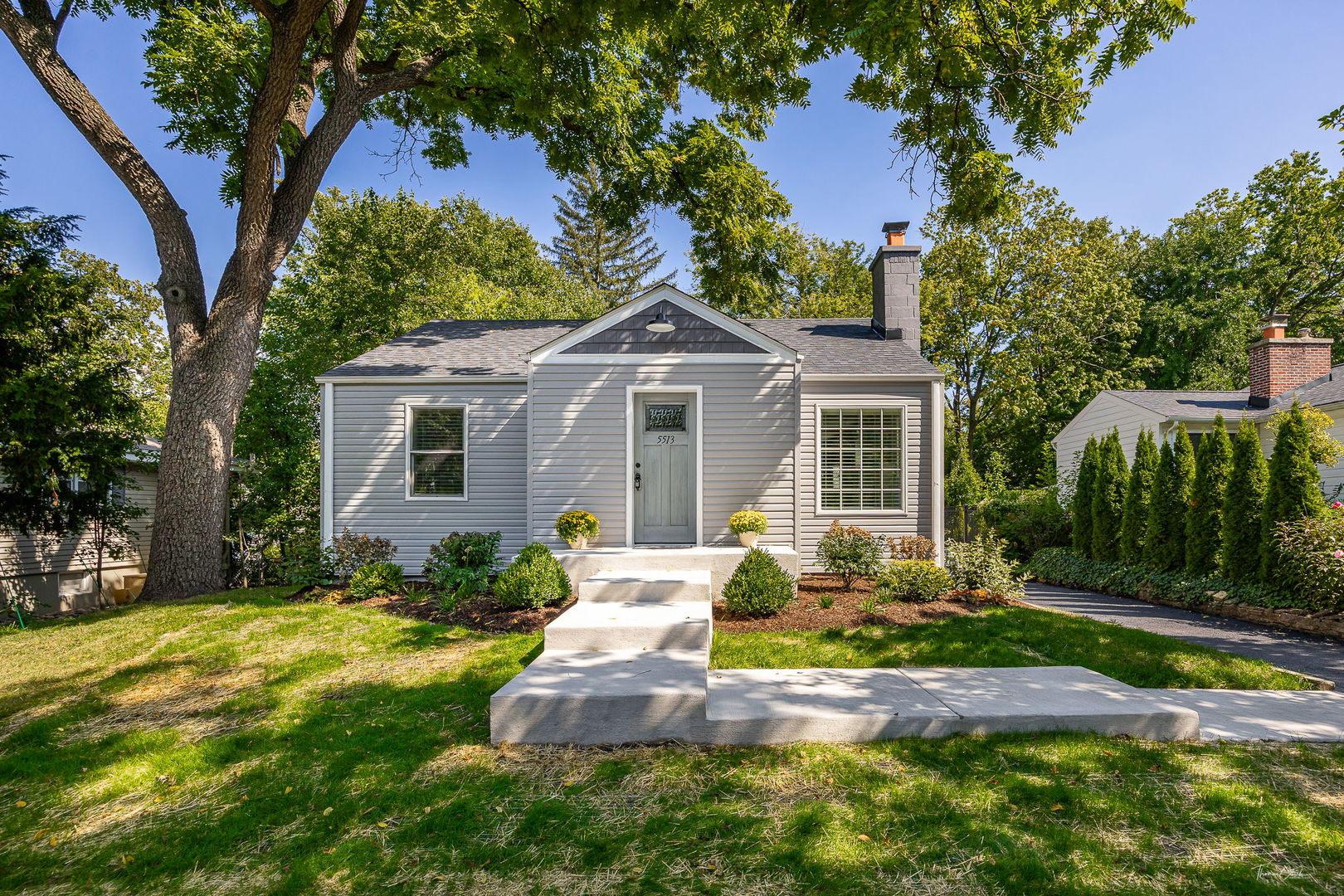 5513 Pershing Avenue, Downers Grove, IL 60515
