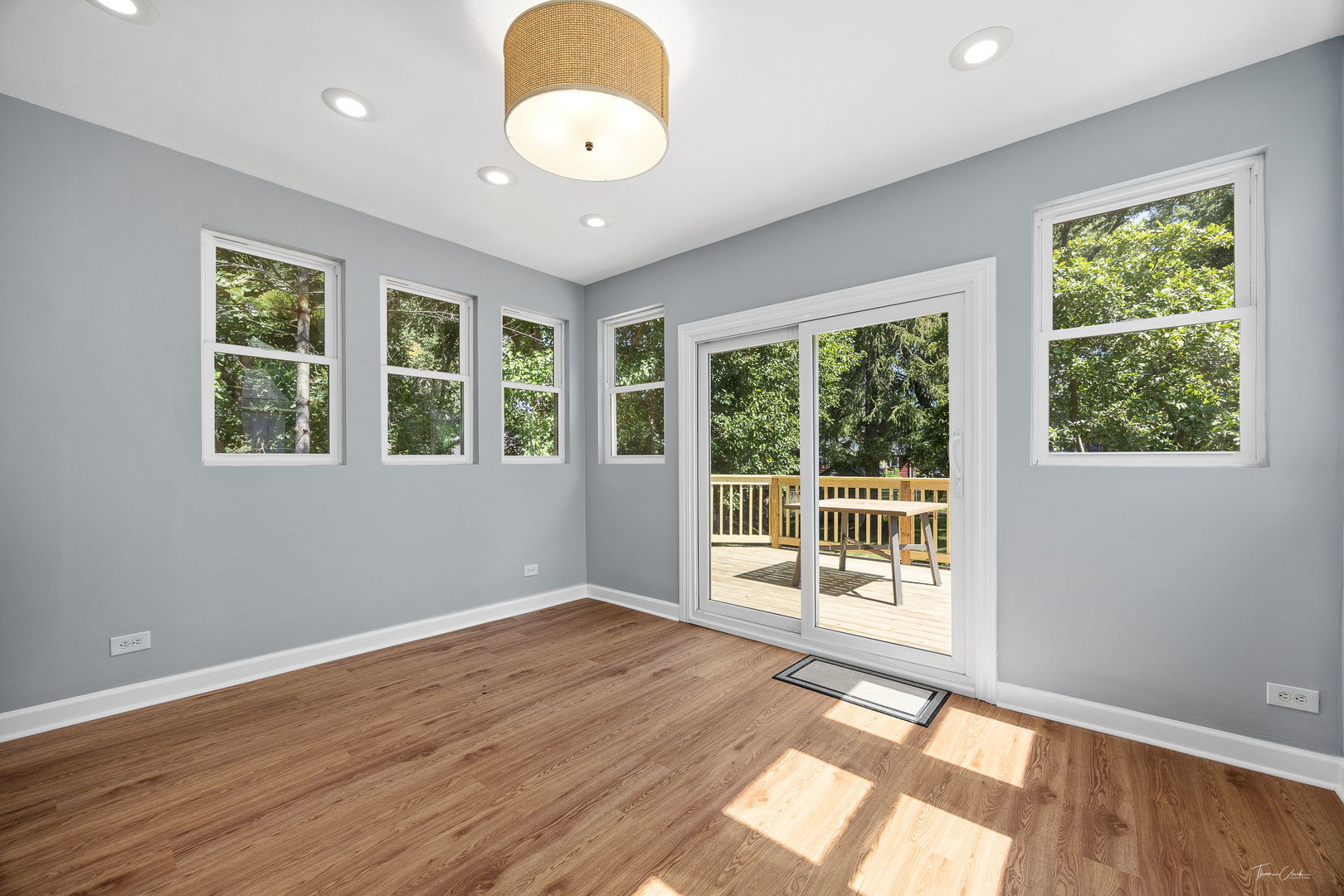 5513 Pershing Avenue, Downers Grove, IL 60515