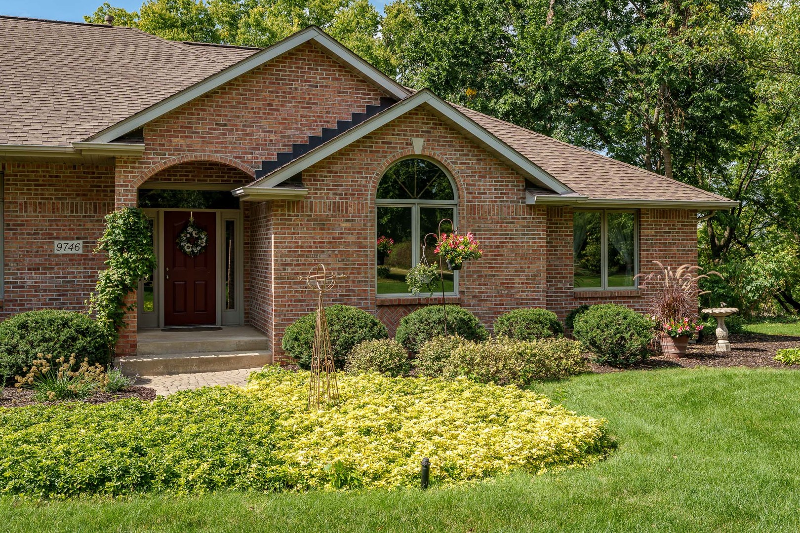 9746 Port Drive, Roscoe, IL 61073