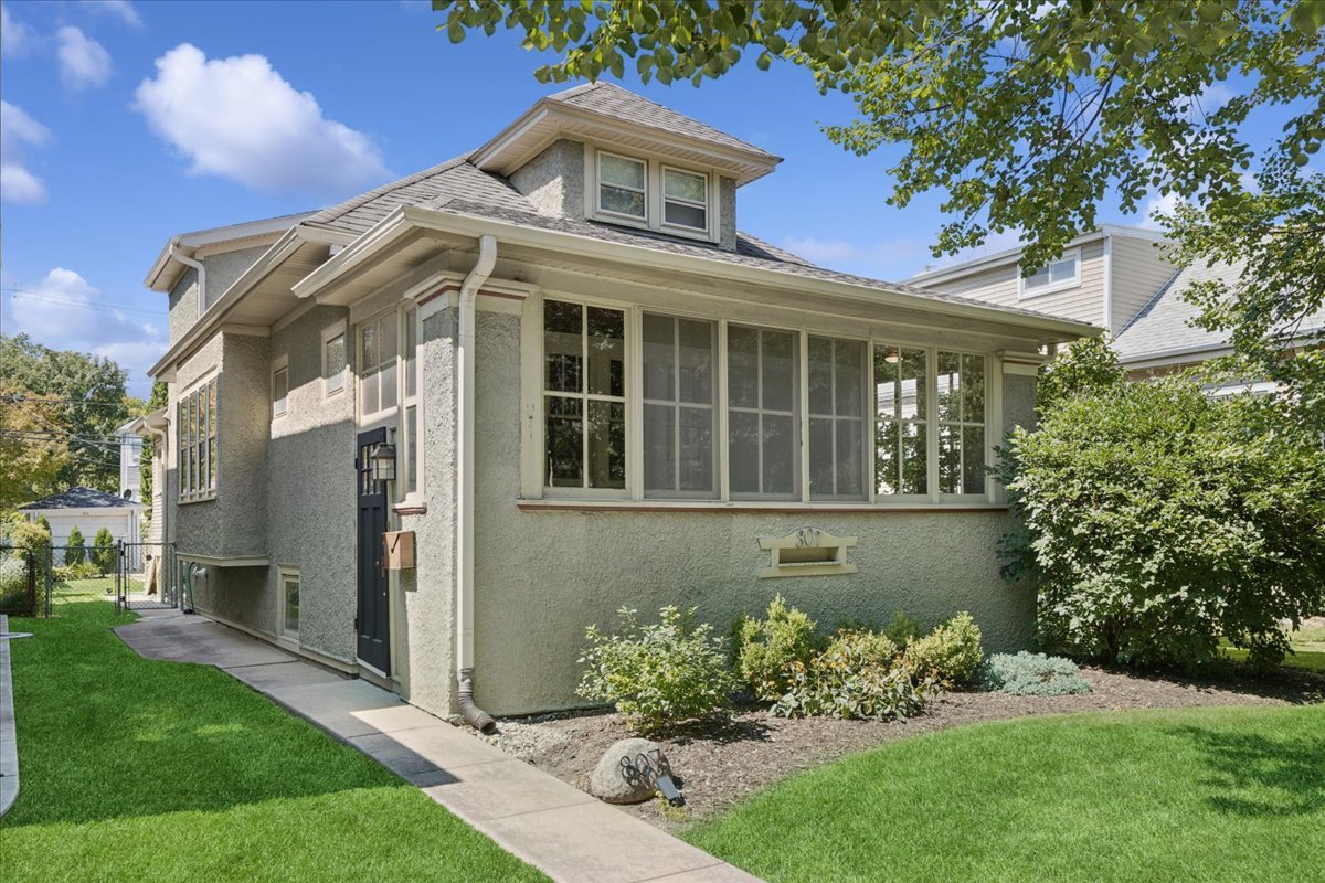 807 S Lombard Avenue, Oak Park, IL 60304