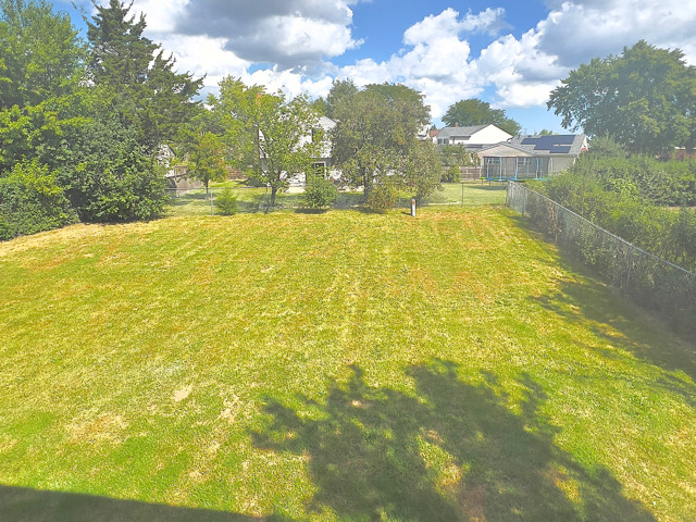 136 Lilac Lane, Buffalo Grove, IL 60089