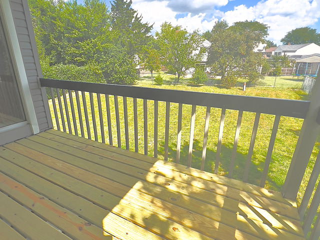 136 Lilac Lane, Buffalo Grove, IL 60089