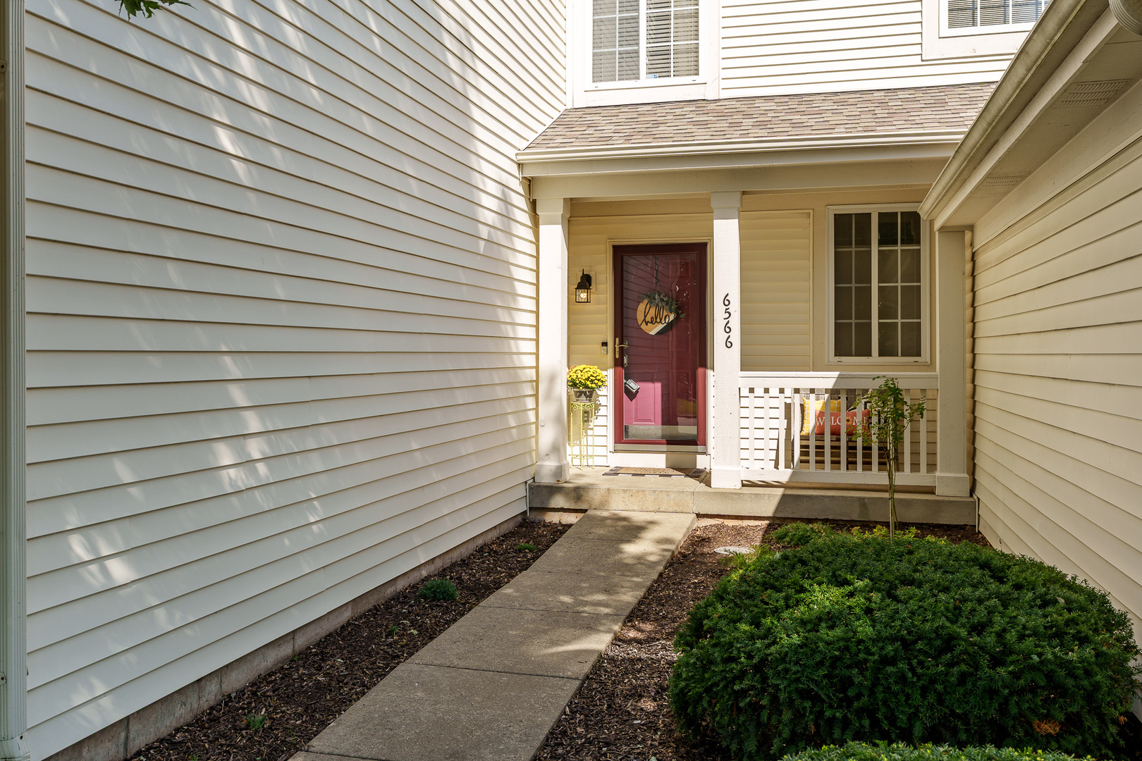 6566 Broadcast Parkway, Loves Park, IL 61111