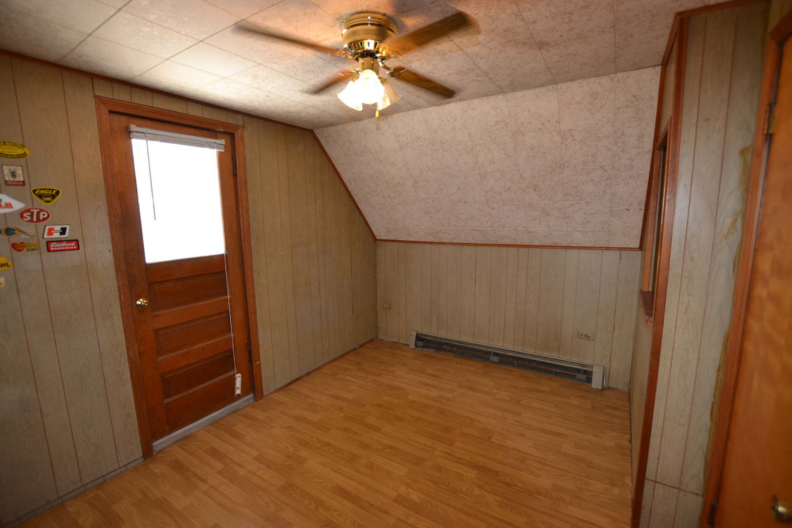 9516 S Francisco Avenue, Evergreen Park, IL 60805