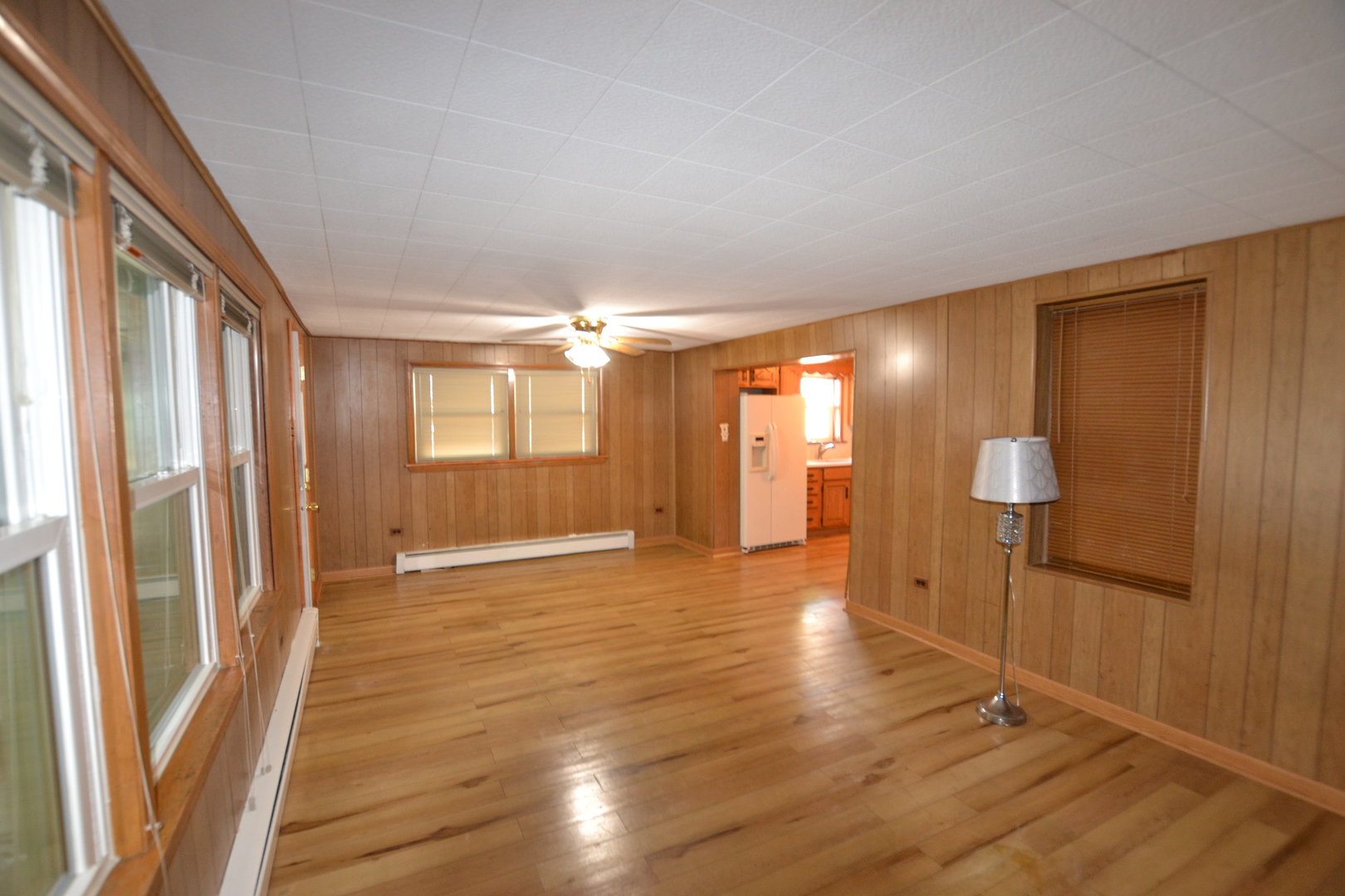 9516 S Francisco Avenue, Evergreen Park, IL 60805