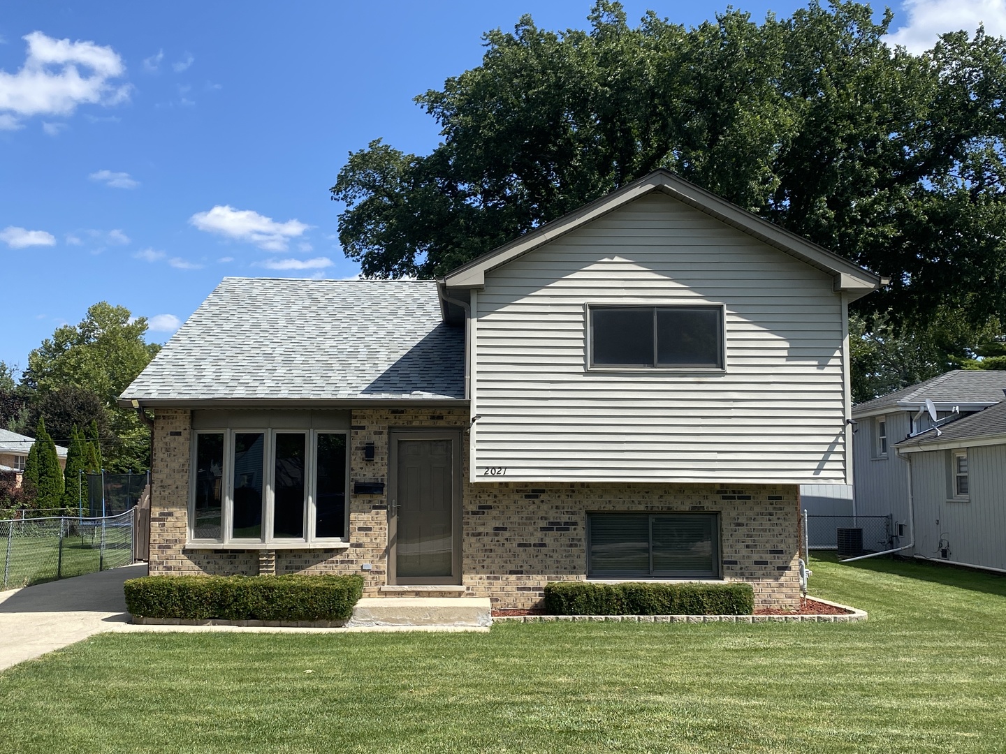 2021 Kirschoff Street, Melrose Park, IL 60164
