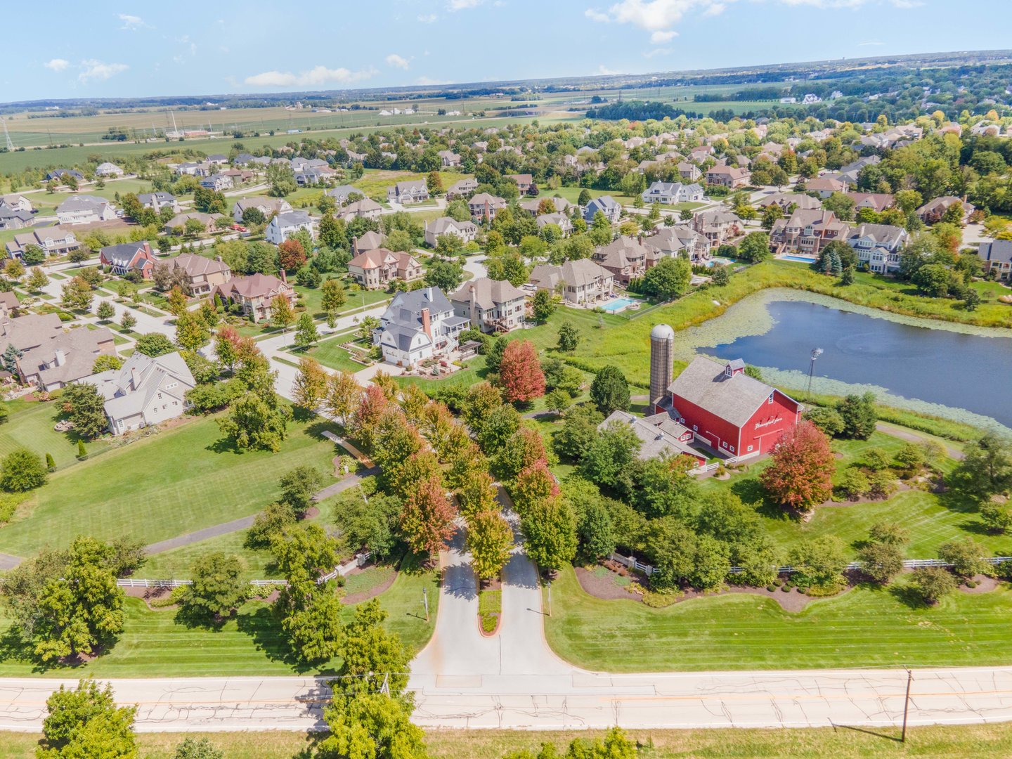 851 Wheatfield Avenue, Sugar Grove, IL 60554