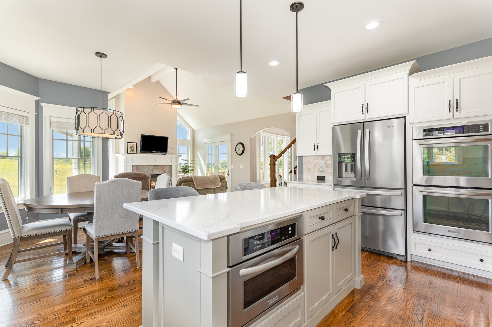 851 Wheatfield Avenue, Sugar Grove, IL 60554