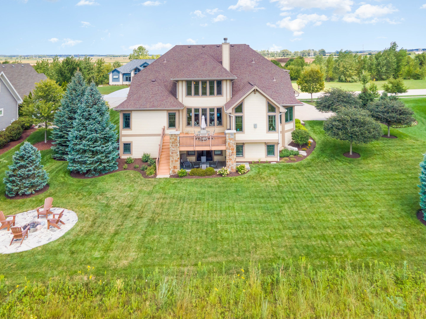 851 Wheatfield Avenue, Sugar Grove, IL 60554
