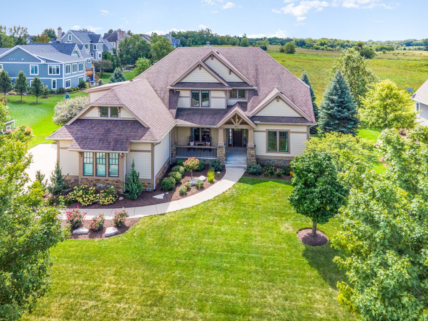 851 Wheatfield Avenue, Sugar Grove, IL 60554