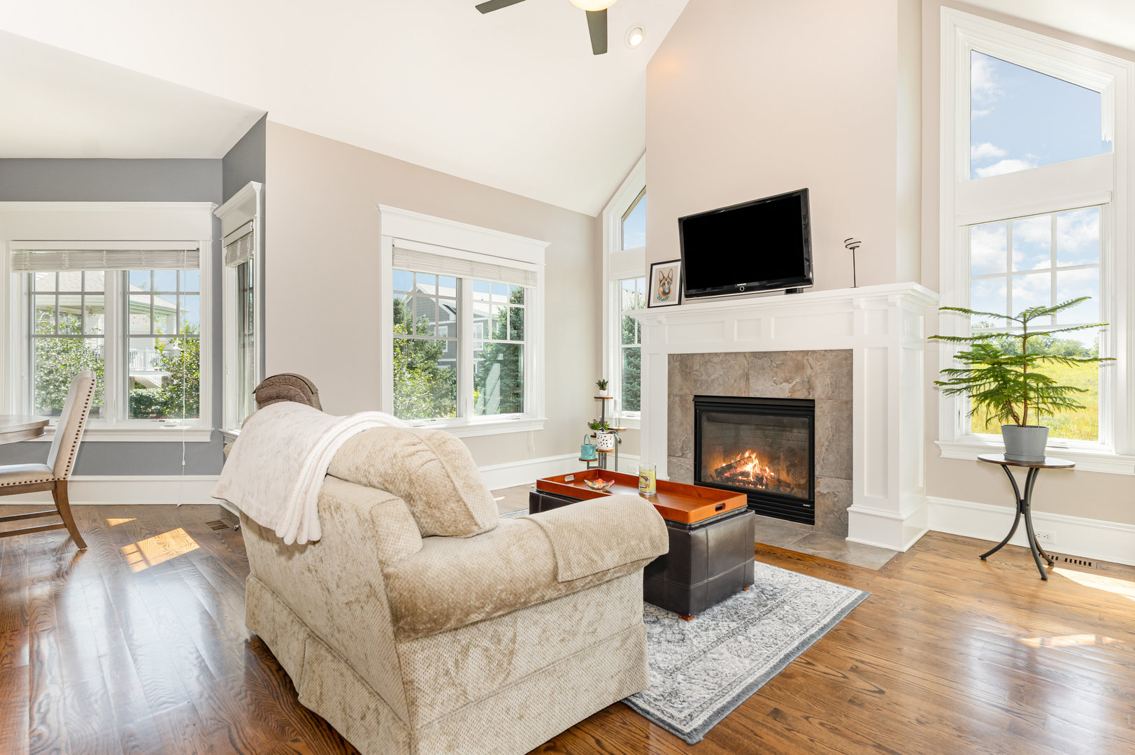 851 Wheatfield Avenue, Sugar Grove, IL 60554