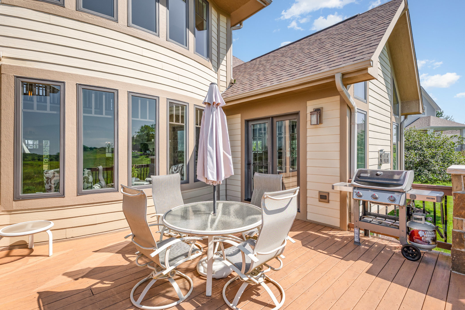 851 Wheatfield Avenue, Sugar Grove, IL 60554
