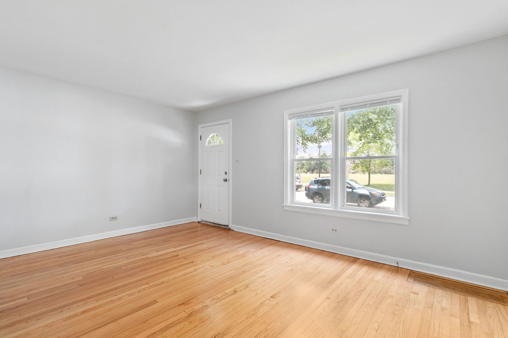 1004 S Taylor Avenue, Oak Park, IL 60304