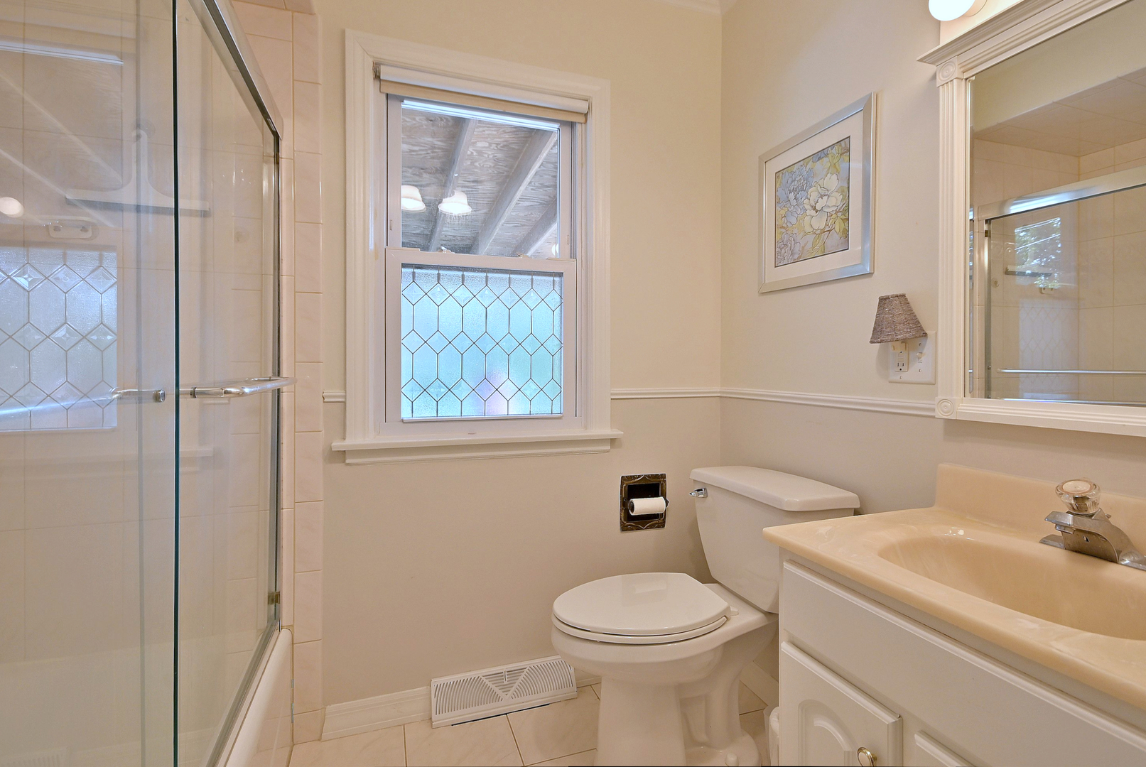 995 S Swain Avenue, Elmhurst, IL 60126