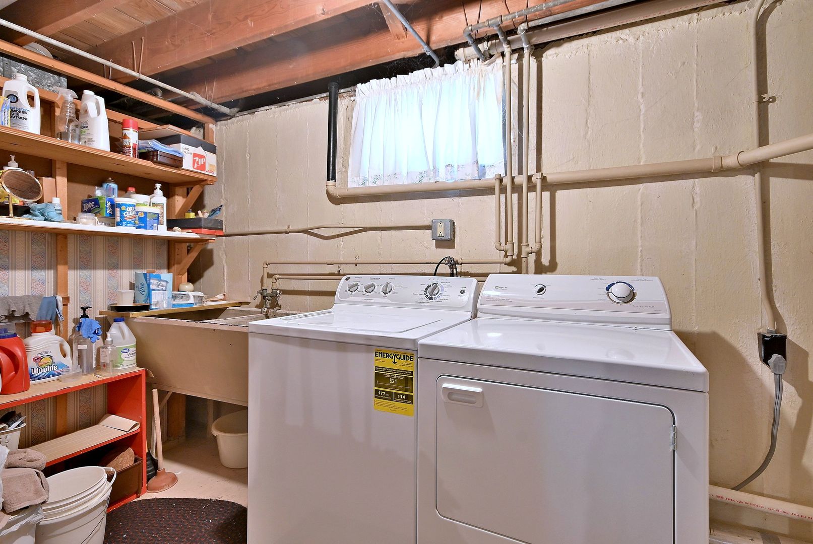 995 S Swain Avenue, Elmhurst, IL 60126