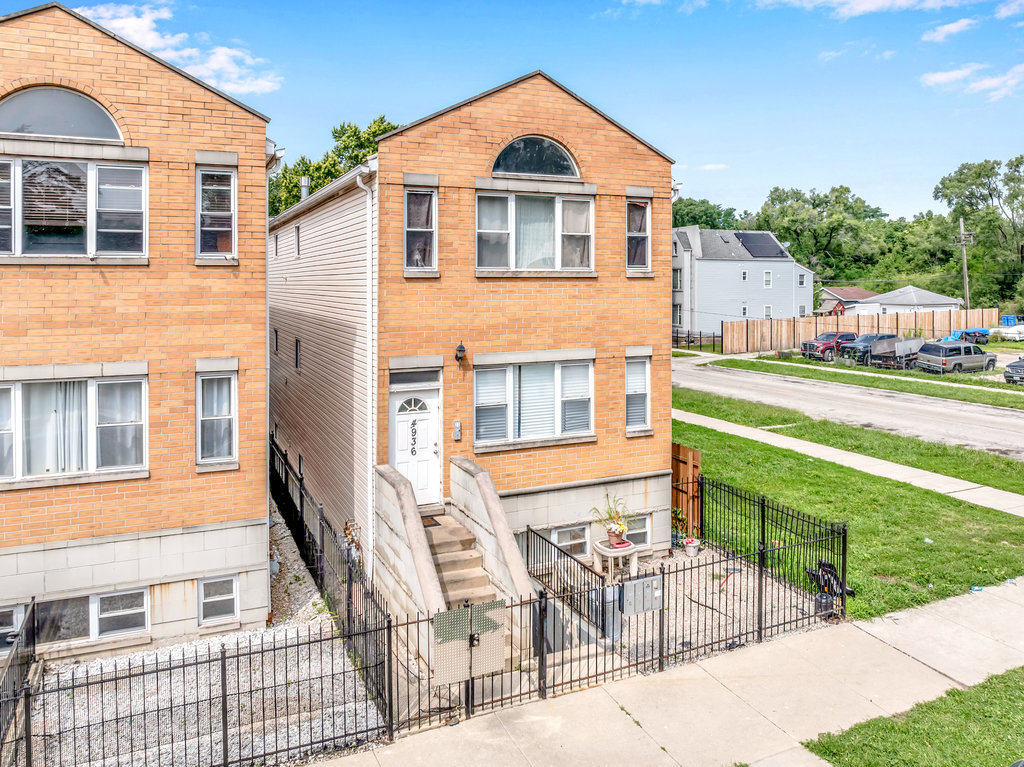 4936 S Loomis Street, Chicago, IL 60609