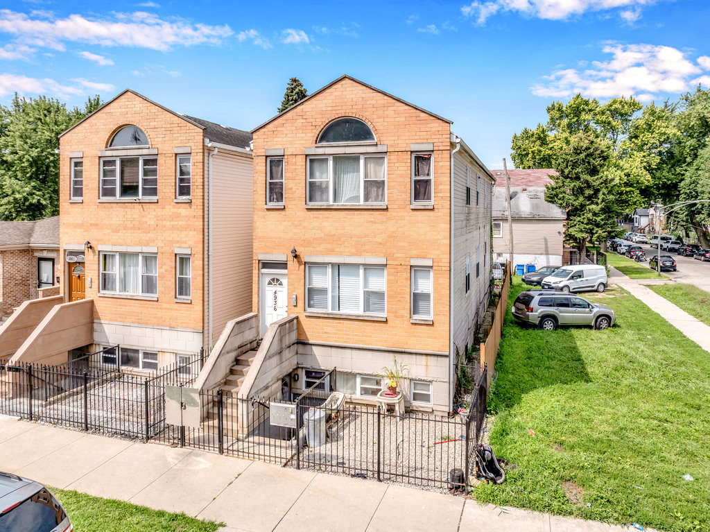 4936 S Loomis Street, Chicago, IL 60609
