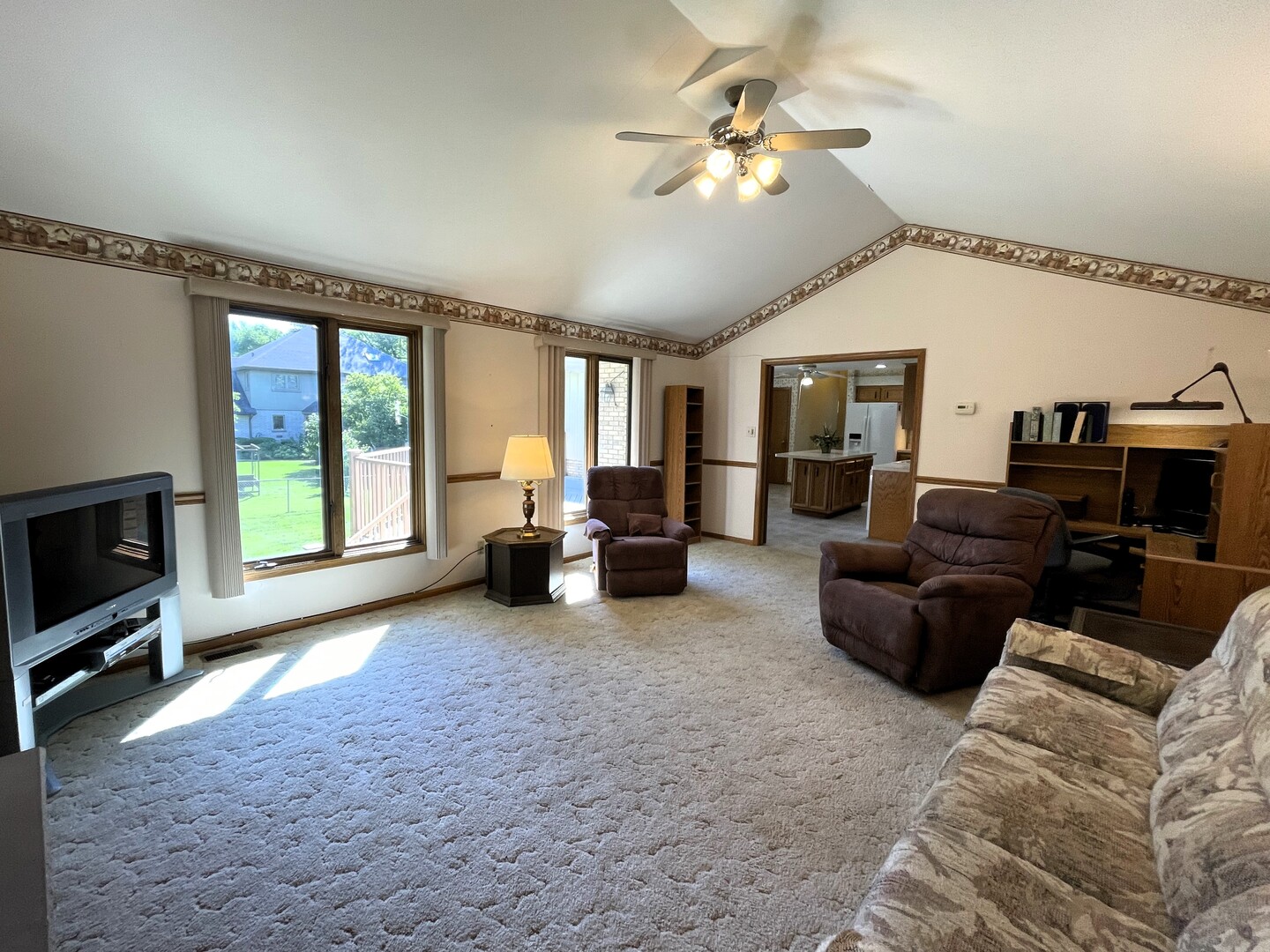 10211 S 88TH Avenue, Palos Hills, IL 60465