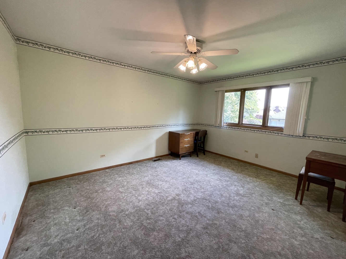 10211 S 88TH Avenue, Palos Hills, IL 60465